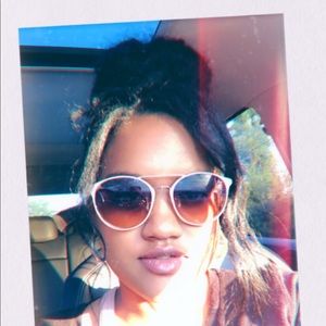 Meet your Posher, Carmen